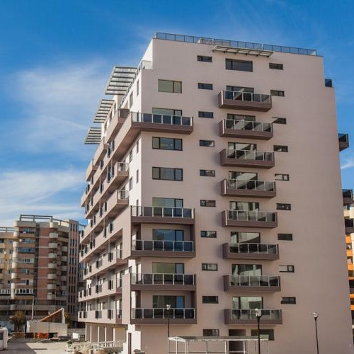 Creșterea activității pe piața imobiliară din România în iulie, impulsionată de modificările fiscale