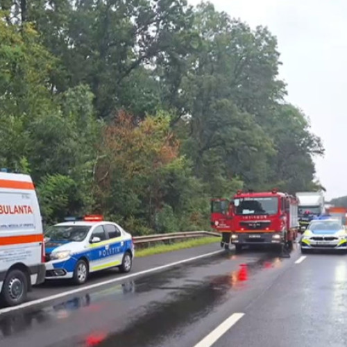 Tragedie pe autostrada București-Pitești: doi adolescenți au murit zdrobiți de un TIR