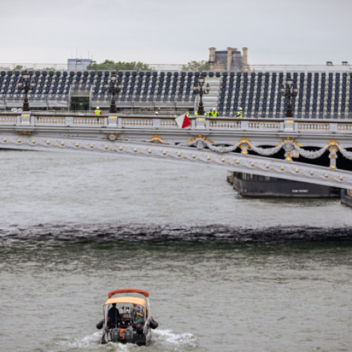 politie franceza interogheaza suspect in cazul celor patru victime gasite in Sena