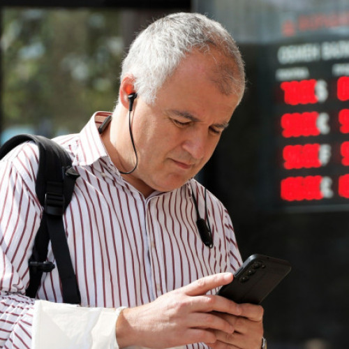 Moscova intenționează să crească impozitele și să reducă cheltuielile pentru a putea menține cheltuielile record pentru apărare