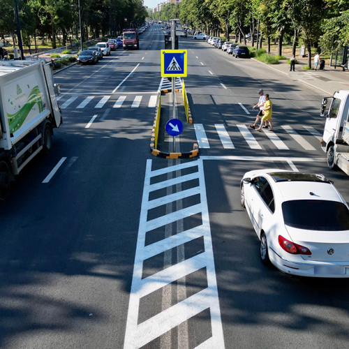 Constanța a amenajat un nou scuar median pe bulevardul Alexandru Lapusneanu