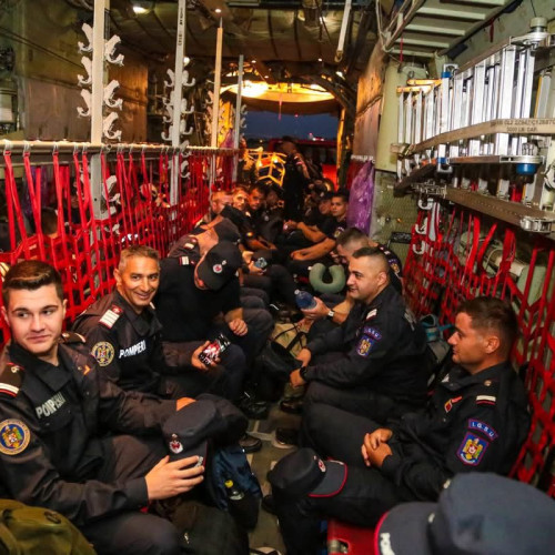 Pompieri români, la misiune de sprijin în Spania pentru stingerea incendiilor de pădure