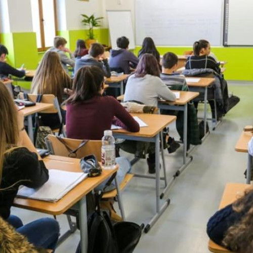 centură de blocaj pentru școala din cluj-napoca din cauza întârziere în reabilitare