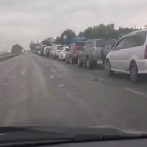 Probleme în aprovizionarea cu benzină în regiuni din Rusia și teritorii ucrainene controlate de Moscova