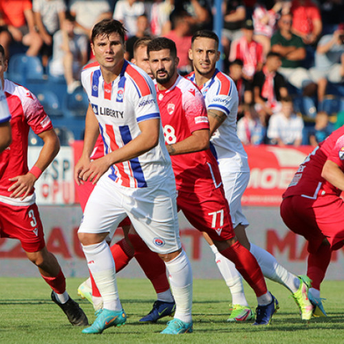 Echipele din liga a III-a se pregătesc pentru sezonul 2025-2026, care aduce schimbări importante în formatul competiției. Potrivit site-ului viata-libera.ro, numărul total de cluburi a scăzut de la 100 la 96, fiind repartizate în opt serii a câte 12 echipe, față de zece serii a câte zece echipe în sezoanele anterioare.