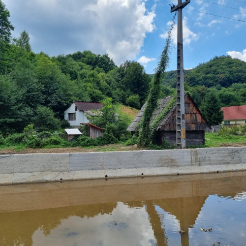 Protecție pentru locuitorii din Gales împotriva riscului de inundații și eroziune