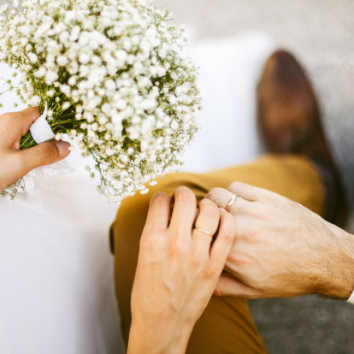 Nazii și finii, alegere online pentru nunți în România