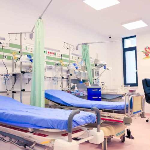 Extinderea și modernizarea unității de primiri urgențe din Alba Iulia, finalizată în această săptămână