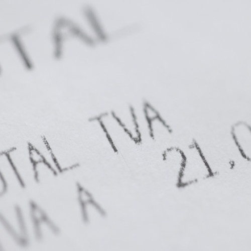 Factura pentru utilități și servicii online cu TVA majorat încă din iulie