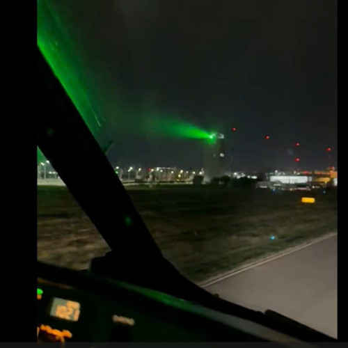 copil de 5 ani a indreptat laser spre cockpit-ul unui elicopter la sibiu, provocând dificultăți la aterizare