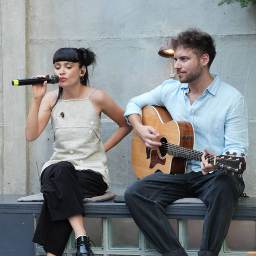 irina rimes incalzeste inimile fanilor inainte de "Descantatele" la Arenele Romane