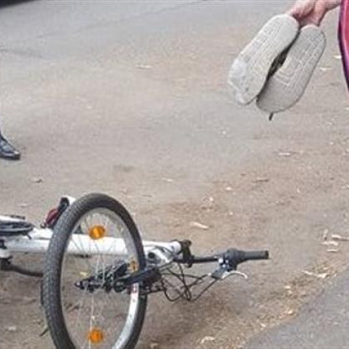 Femeie cercetată după ce a accidentat un biciclist pe strada Mihai Viteazul din Piatra Neamț