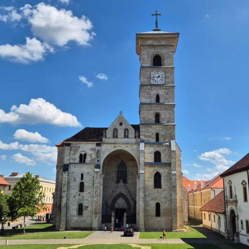 Catedrala Romano-Catolică „Sfântul Mihail” din Alba Iulia, un monument deosebit al Transilvaniei