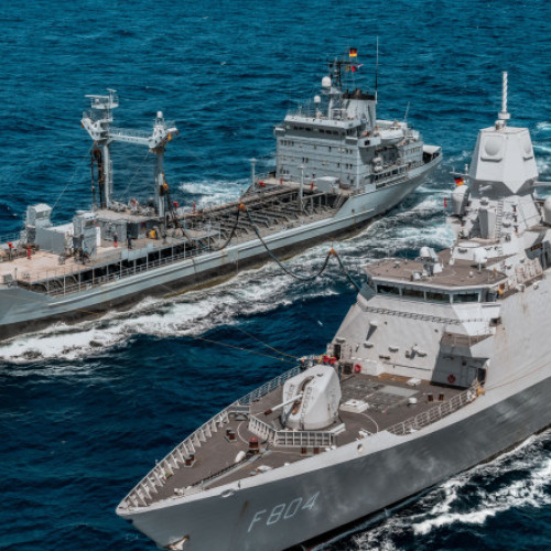 două nave de război NATO au sosit în riga, pentru misiunea baltic sentry