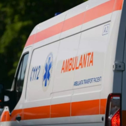 Un bebeluș s-a născut în ambulanță în timpul transportului spre spital