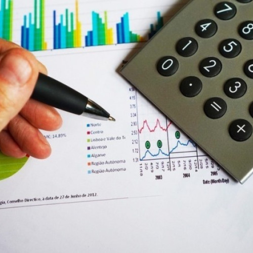 Creștere a plafonului de scutire de TVA pentru firmele din România începând din septembrie