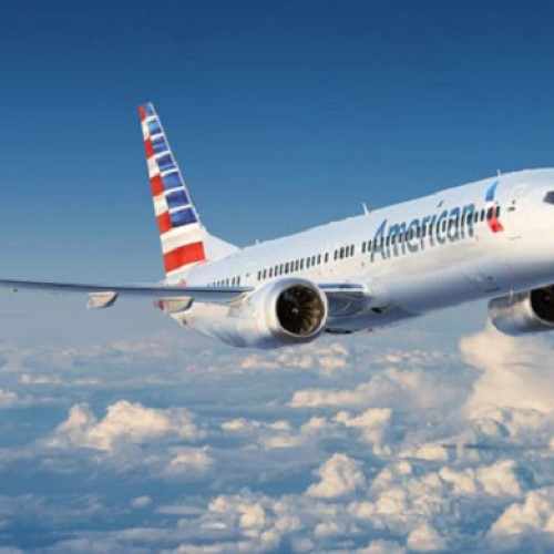 Avion American Airlines deviat dupa incident de la bordul unui dispozitiv electronic în flăcări