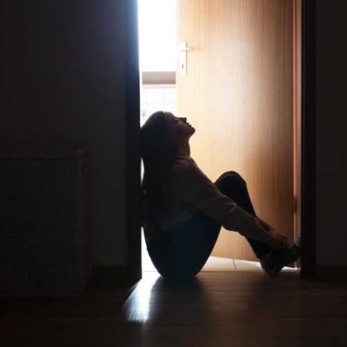 fenomenul japonez hikikomori afectează până la 200.000 de adolescenti în Italia