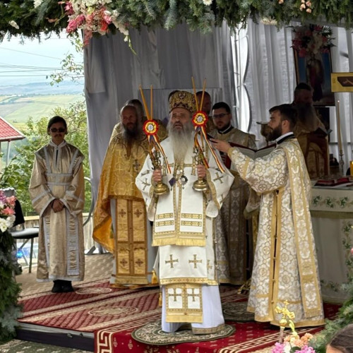 Biserică din județul Botoșani sfintită de mitropolitul Moldovei și Bucovinei