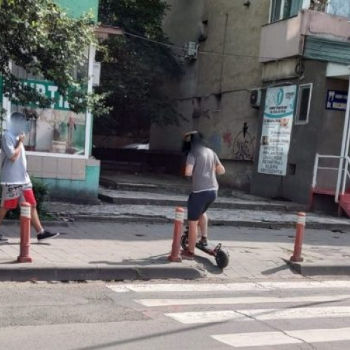 trei minori din botosani, prins pe trotinete electrice de mare viteza și condamnați penal
