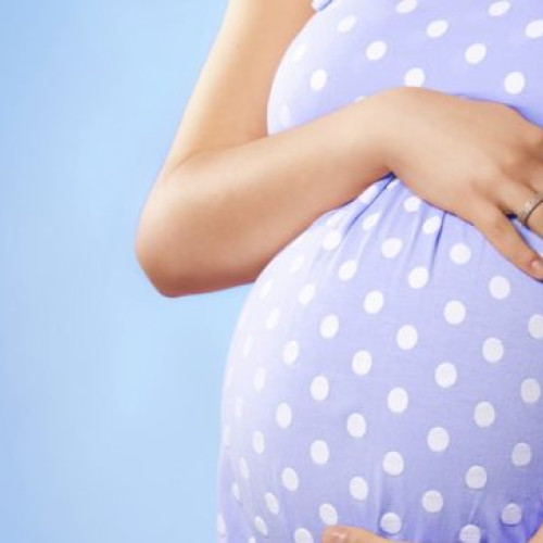 noutăți: copil născut pe traseul către spital în timp ce era transportat cu ambulanța