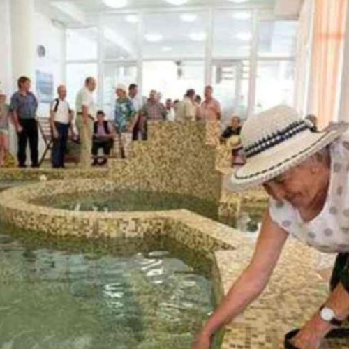 Casa Județeană de Pensii Cluj anunță eliberarea biletelor de tratament balnear pentru pensionari începând cu data de 27 august 2025. Potrivit informărilor, pensionarii pot ridica până la 219 bilete pentru seria 13, de la ghișeul numărul 8 al instituției. Programul de ridicare este de luni până joi, între orele 08:00 și 14:00, iar vineri între 08:00 și 13:00.