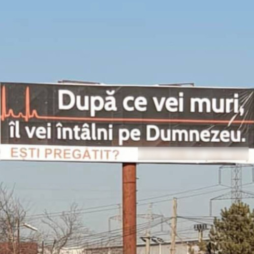 Panou publicitar controversat în Cluj: mesajul „Când vei muri” neliniștește șoferii