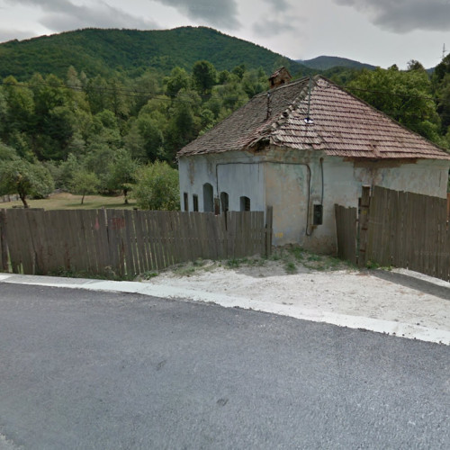 Primăria comunei Rușețu a inițiat o licitație pentru renovarea unei mori cu valoare istorică și arhitecturală importantă. Conform site-ului turnulsfatului.ro, proiectul face parte dintr-un plan susținut finanțat prin PNRR pentru promovarea satelor cu arhitectură tradițională.