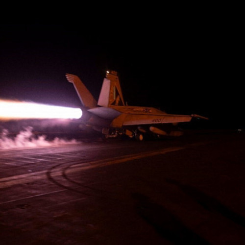 Armata SUA a lovit din nou rebelii Houthi din Yemen într-un atac puternic