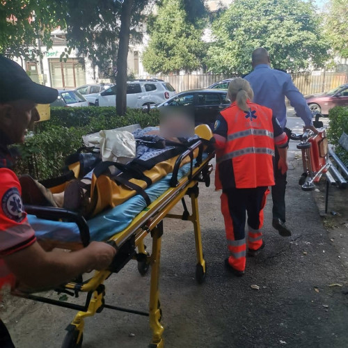 intervenție a poliției locale din Târgu Jiu pentru sprijinirea unei femei în vârstă