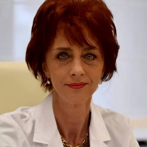 Colegiul Medicilor din Bihor analizează o postare virală pe Facebook a doctoriței Flavia Grosan, în care aceasta susține că un bărbat s-ar fi îmbolnăvit după ce a avut relații intime cu o femeie vaccinate. În mesajul său, doctorița, specializată în pneumologie la Oradea, a relatat că pacientul, în vârstă de 32 de ani, a acuzat dureri în piept, confuzie mentală, durere puternică în gât și oboseală severă după actul sexual menționat. Ea nu a precizat exact când s-a produs această întâmplare sau alte detalii despre pacient.
