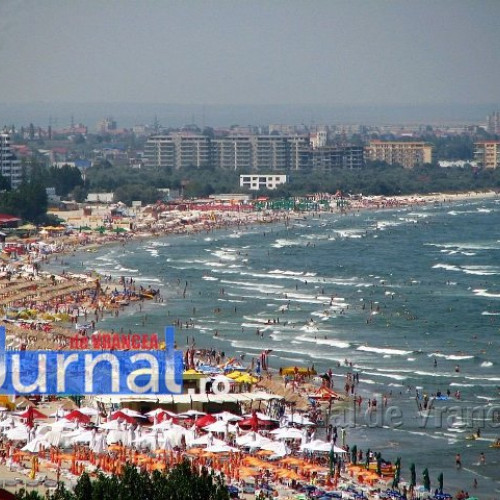 Startul celei de-a 47-a ediții a programului "Litoralul pentru toți" a fost anunțat pentru data de 1 septembrie și se va desfășura pe tot parcursul lunii. Potrivit Asociației Naționale a Agențiilor de Turism, turistii pot beneficia de reduceri de până la 50-60% față de perioada de vârf a sezonului estival, ceea ce face ca vacanțele la mare să fie mai accesibile.