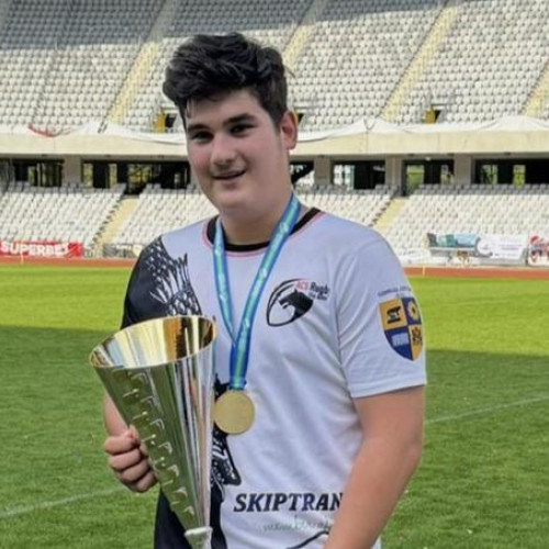 Roberto, tânărul accidentat grav, are nevoie de sprijinul comunității