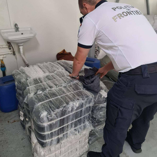 Confiscări de bunuri contrafăcute în valoare de peste un milion de euro de către polițiștii de frontieră în Dâmbovița