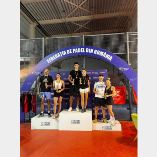 Padel Arena Oradea găzduiește o competiție de succes cu peste 40 de echipe