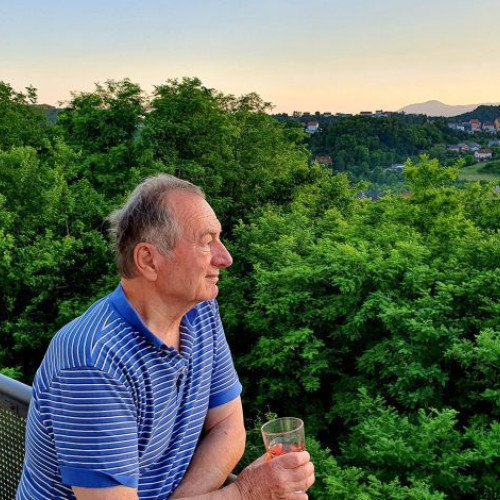 Valeriu Nicolescu împlinește 83 de ani, fiind cel mai vechi colaborator al cotidianului opinia