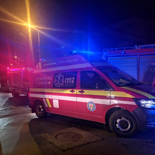 Echipe de intervenție la fața locului după incident