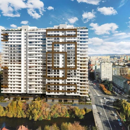 Piata imobiliara din Cluj, una dintre cele mai active din tara, a înregistrat în luna iulie un număr de 3.433 de tranzacții, potrivit datelor Agenției Naționale de Cadastru și Publicitate Imobiliară. Această creștere semnificativă a vânzărilor este atribuită în mare parte grabei cumpărătorilor de a finaliza achizițiile înainte de majorarea cotei de TVA pentru locuințe, care a crescut de la 1 august la 21%, de la 9% și, în unele cazuri, 19%.