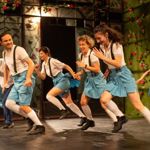 spectacol reinterpretează basmul despre prietenie și altruism la Iași