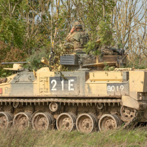 Britanicii transformă vehiculele Warrior în platforme de spargere a minelor