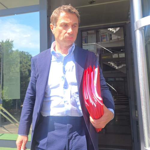 Primarul Radu Cristian solicită amânarea procesului din cauza concediului avocatei