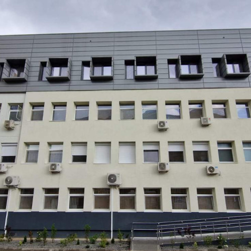 medicii din spitale, obligați să acorde consultatii și în policlinici