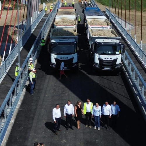 Noul pod peste Râul Argeșel, promete o conectivitate mai bună între Mioveni și Davidesti