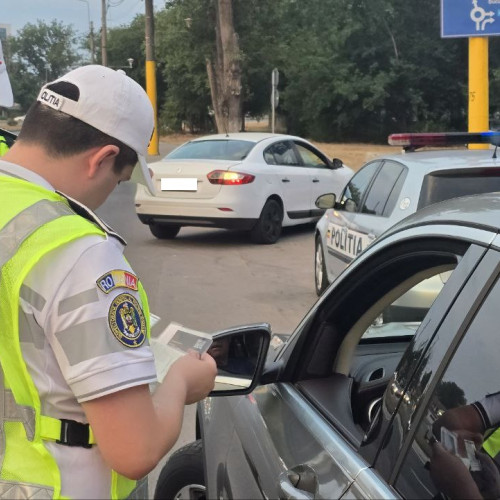 Bărbat prins conducând cu permisul suspendat în stațiunea Venus