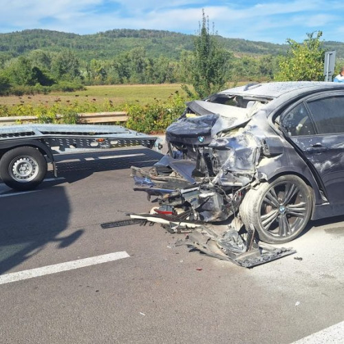 Accident rutier pe DN 6 în zona de ieșire din Strehaia