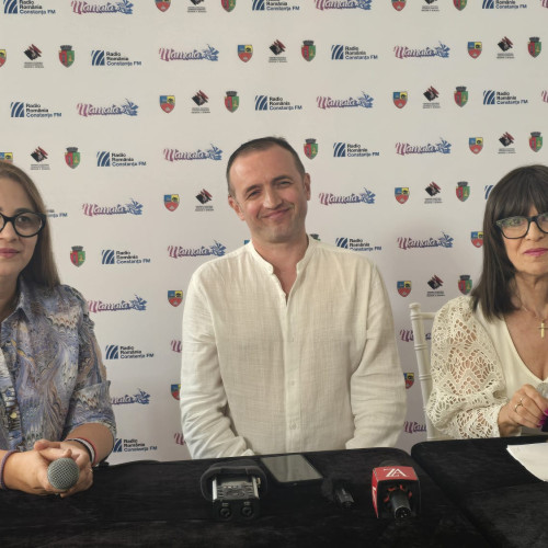 festivalul national al cântecului și dansului popular românesc a început la mamaia