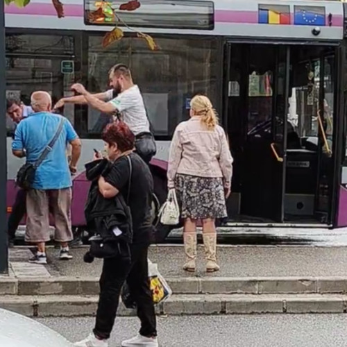incident violent pe linia de troleibuz în Cluj-Napoca