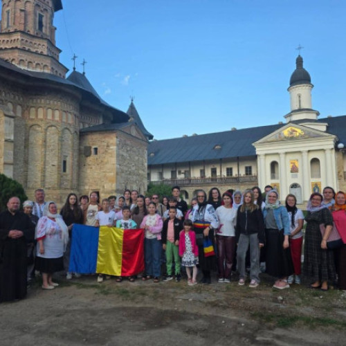 Pelerinaj la Sihastria pentru cinstirea sfintilor Paisie Olaru si Ilie Cleopa