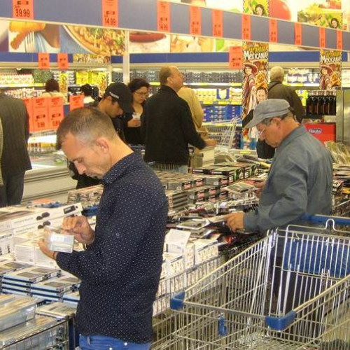 numărul firmelor din județul bacău aproape de 44.600, conform unei analize realizate de site-ul termene.ro, citată de ziaruldebacau.ro. Dintre acestea, aproape 15.750 au depus deja bilanțul pentru anul 2024, iar peste 13.100 de firme au avut o cifră de afaceri mai mare de 1 leu, ceea ce indică activitate în anul anterior. Analiza include și marile holdinguri, care nu raportează cifre de afaceri, dar înregistrează profit.