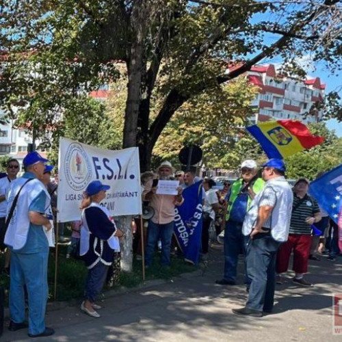 Începutul anului școlar în Botoșani, în ceață din cauza protestelor sindicale și a legii 141